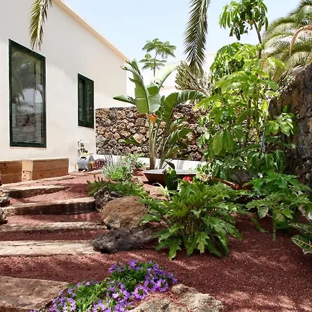 Unique, Stylish & Calm El Estanque By The Sea, Adults Only