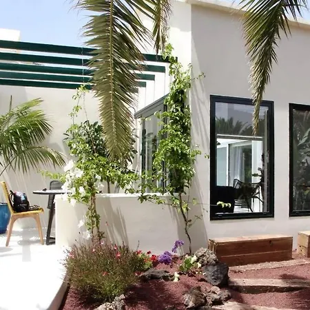 Unique, Stylish & Calm El Estanque By The Sea, Adults Only Ferienhaus *