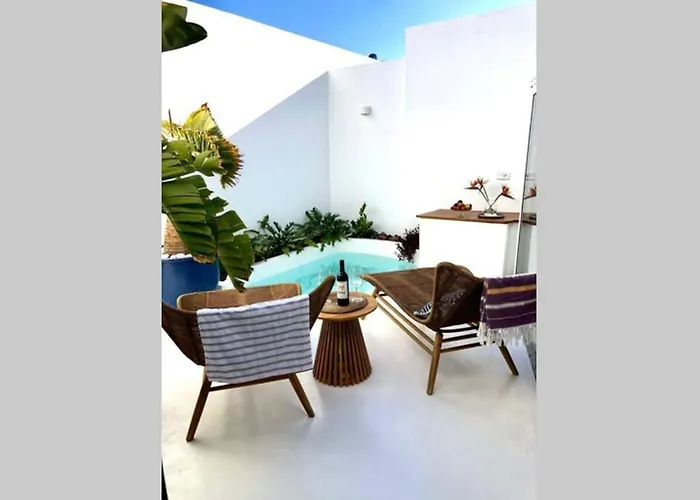 Unique, Stylish & Calm El Estanque By The Sea, Adults Only